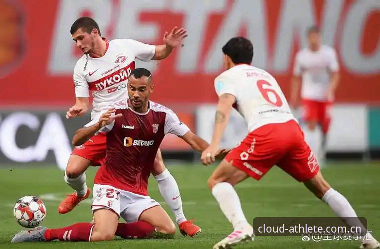 揭秘埃梅里“欧联杯之神”的封神之路：维拉3-0背后的五冠传奇